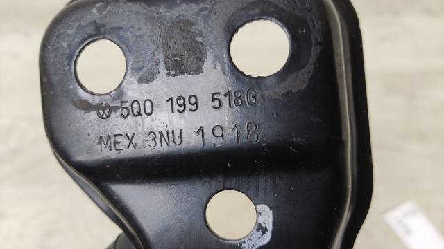 Кронштейн передньої балки 5Q0199518G VAG