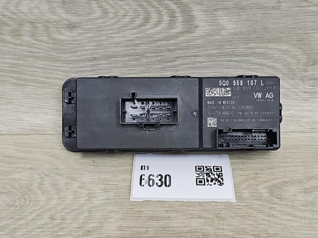 ЕБУ відкриття кришки багажника / двері 3-й (5-й) 5Q0959107L VAG