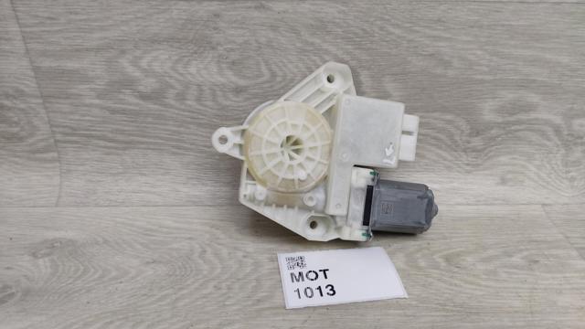 Мотор склопідйомника дверей задніх, лівих 5Q4959811G VAG