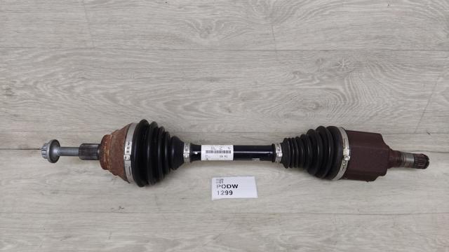 Привід лівий 5QM407271L VAG