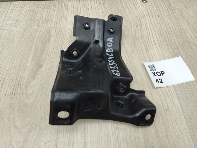 Кронштейн замку капоту 625504CB0A NISSAN