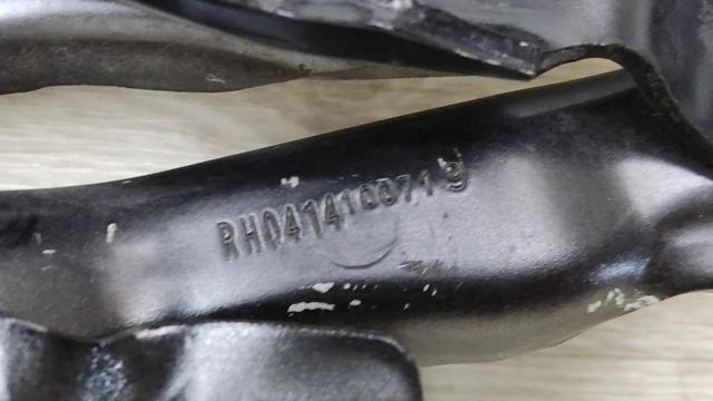 Завіса капота права 654005NN0A NISSAN