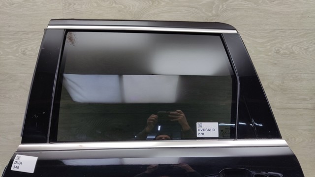 Скло задніх дверей, лівих 68086589AA CHRYSLER