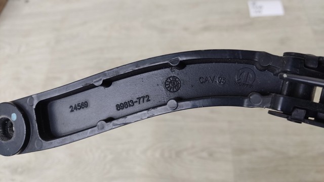 Ричаг склоочисника 68359567AD CHRYSLER