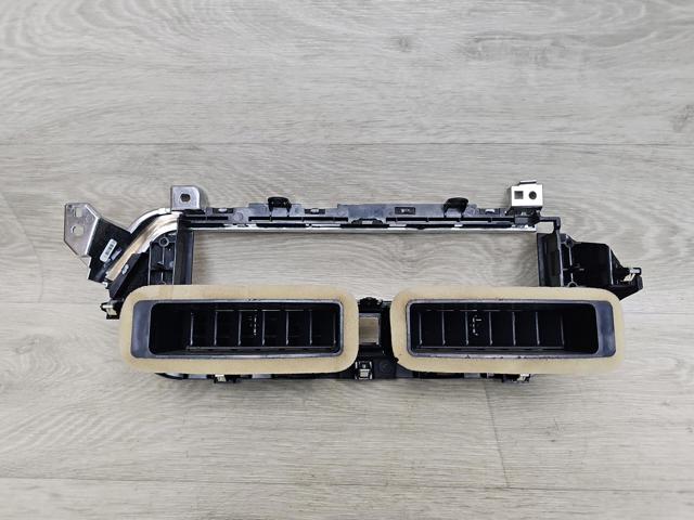 Решітка повітроводу 687506RR3A NISSAN