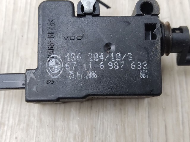 Замок відкривання лючка бензобаку 6987638 BMW