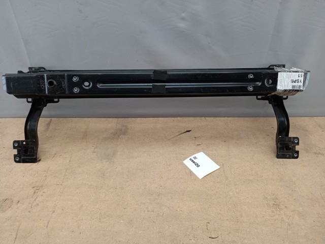 Буфер бампера переднього Citroen C3 II