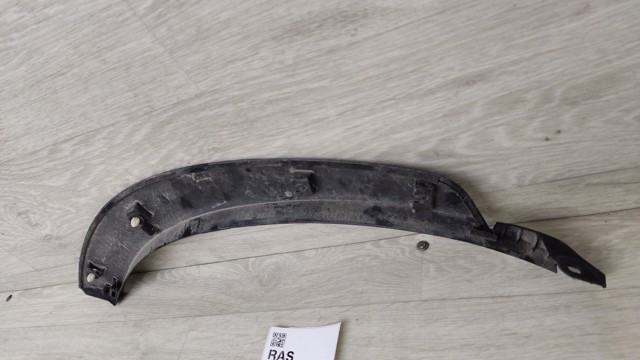 Накладка задніх лівих дверей, нижніх 7506278040 TOYOTA