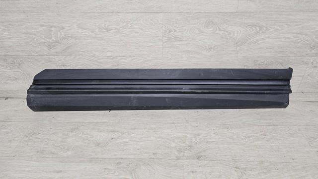 Молдинг передніх лівих дверей 7507248100 TOYOTA