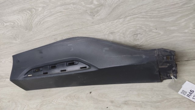 Молдинг задніх лівих дверей 750780D020 TOYOTA