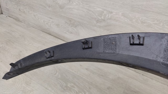Молдинг передньої арки колеса, правий 7560178010 TOYOTA