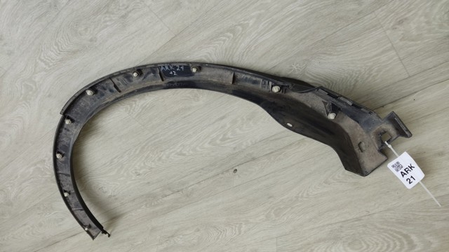 Молдинг задньої арки крила, лівий 7560642130 TOYOTA