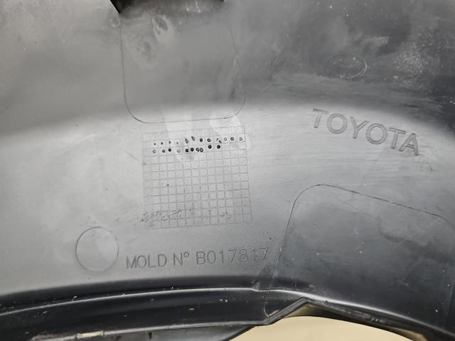 Розширювач задньої арки колеса, лівий 75606K2011 TOYOTA