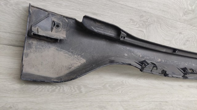 Накладка зовнішня (молдинг) порога, правий 7580560050 TOYOTA