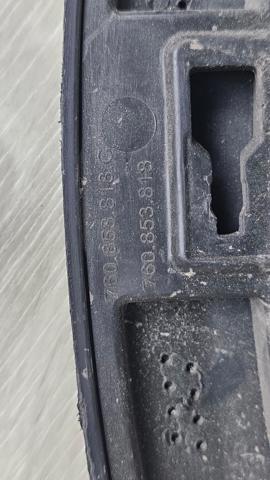 Підкрилок задній правий 760853818C VAG