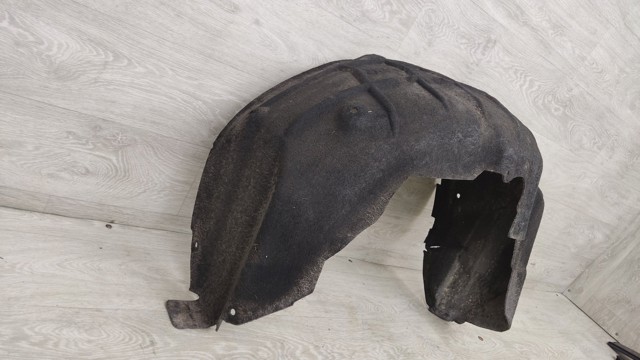 Підкрилок заднього крила, правий 767486RR0B NISSAN