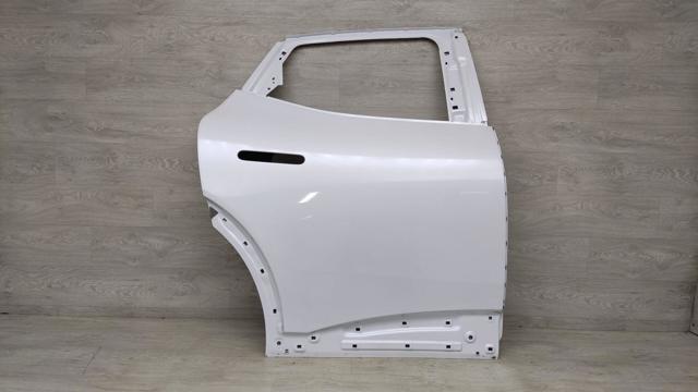 Двері задні, праві 77004CU000 HYUNDAI