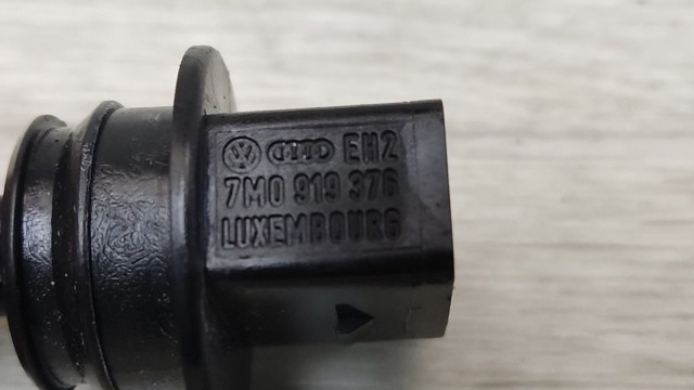 Датчик рівня бачка склоомивача 7M0919376 VAG
