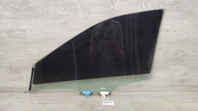 Скло передньої правої двері 803006RR1A NISSAN