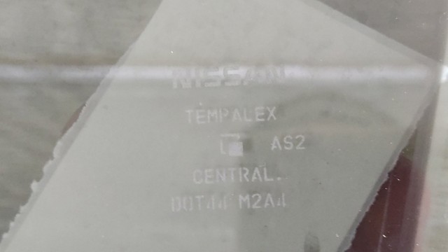 Скло передніх дверей, лівих 803016MA0A NISSAN
