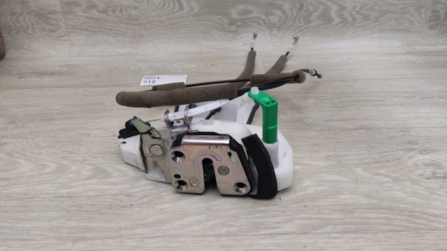 Замок водійських дверей 805015NA0A NISSAN