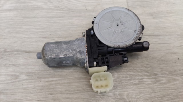 Мотор склопідйомника водійських дверей 807304CA0A NISSAN
