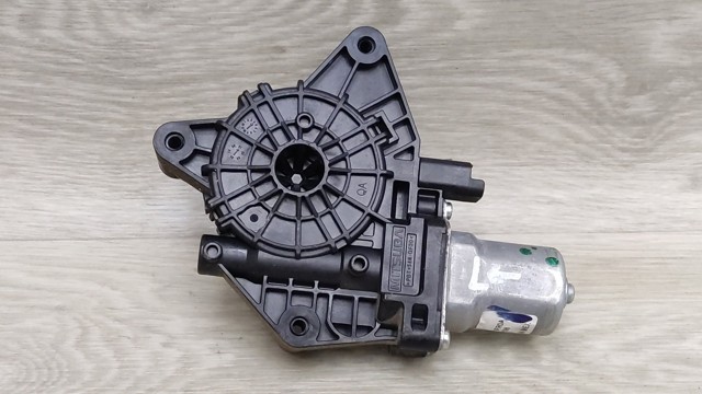 Мотор склопідйомника дверей задніх, лівих 807316RR0A NISSAN