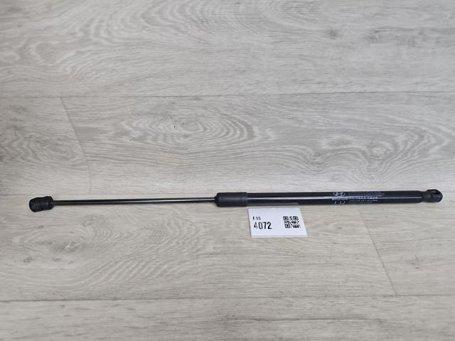 Амортизатор двері 3/5-ї задньої 81771D3001 HYUNDAI