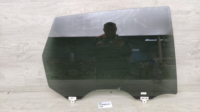 Вікно задніх дверей 823005NA2A NISSAN