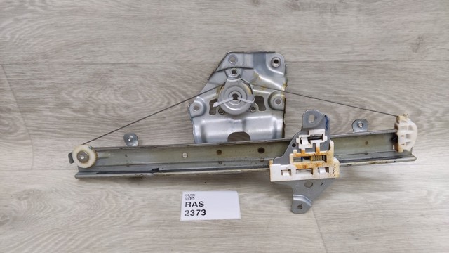 Склопідйомник задніх правих дверей 827206RR0A NISSAN