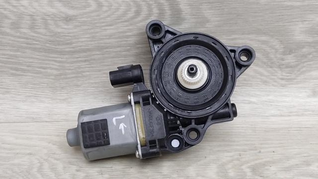 Двигун стеклопод'емника двері задньої, лівої 83450S1000 HYUNDAI