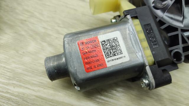Мотор склопідйомника дверей задніх, правих 83460L1000 HYUNDAI