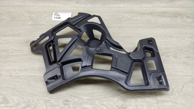 Кронштейн бампера заднього, правий 852220075R RENAULT