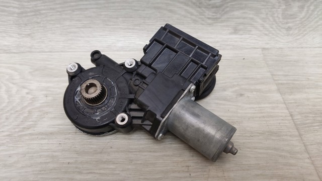 Механізм склопідйомника двері задньої, лівої 8572042140 TOYOTA