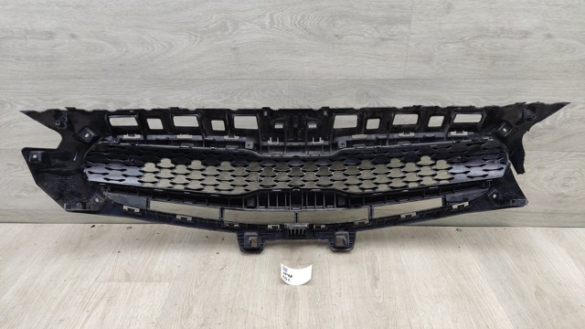 Решітка радіатора 86350J7CB0 HYUNDAI
