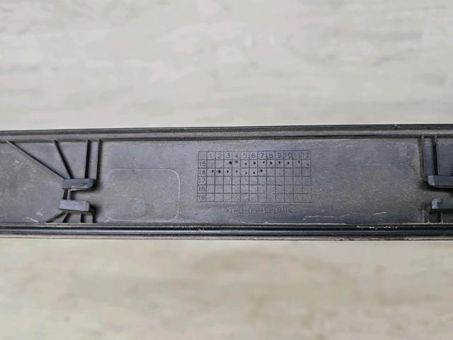 Молдинг передніх правих дверей 87722D3000CA HYUNDAI