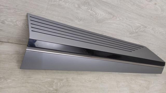 Молдинг передньої правої двері 87722GI100 HYUNDAI