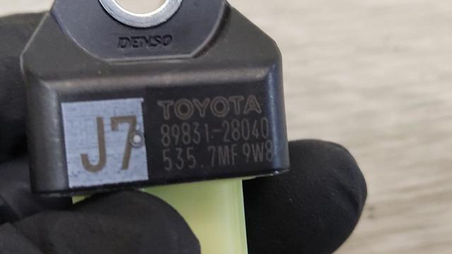 Датчик AIRBAG передній 8983128040 TOYOTA
