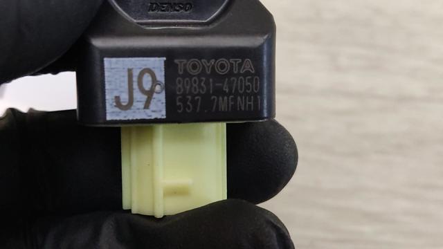 Датчик AIRBAG передній 8983147050 TOYOTA