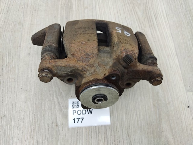 Супорт гальмівний задній правий 8K0615404B VAG