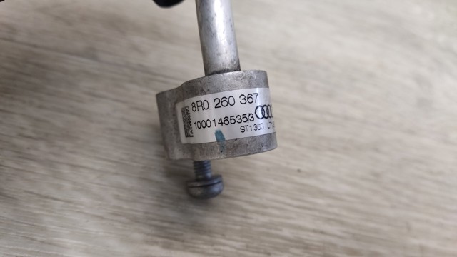 Шланг кондиціонера, від радіатора до випарника 8R0260367 VAG