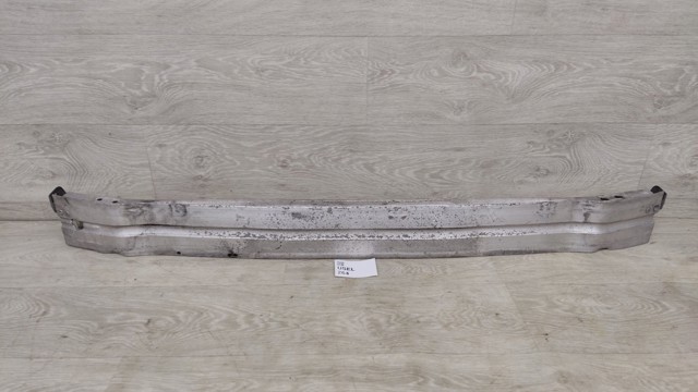 Шина бампера переднього 8R0807113B VAG