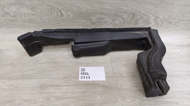 Гумка ущільнювача під капот 8R0823731A VAG