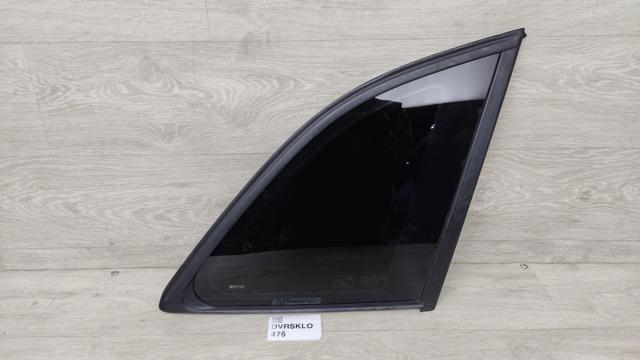 Куточок задніх правих дверей 8R0845300 VAG