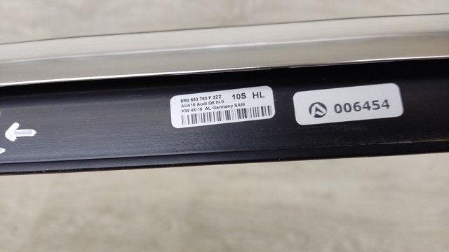 Молдинг опускного скла двері задньої, лівої 8R0853763F2ZZ VAG