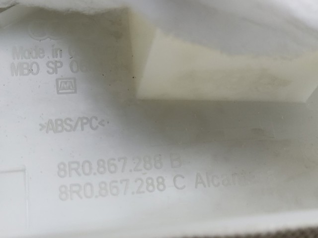 Обшивка стійки кузова внутрішня, задня права 8R0867288B VAG