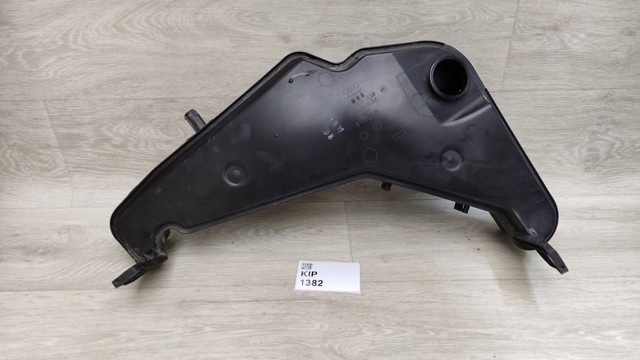 Водяний бачок омивача скла 8R0955453D VAG