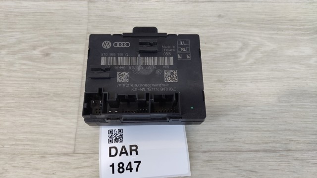 Блок комфорту задніх дверей 8T0959795Q VAG