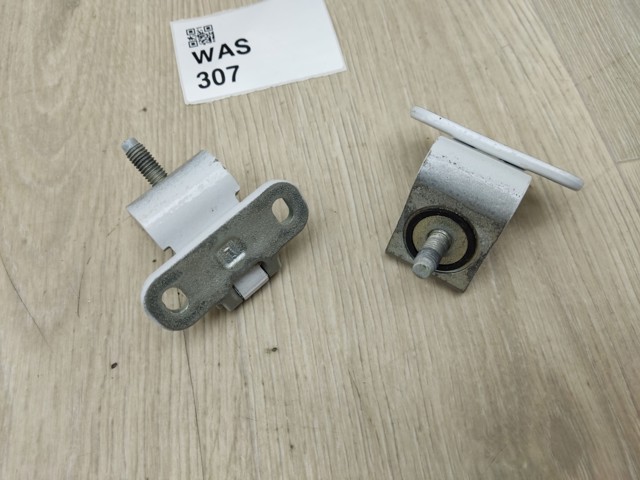Петля багажника 8V3827299B VAG