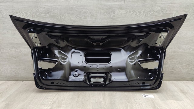 Кришка багажника кузова 8V5827025F VAG